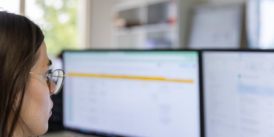 Girl working in office Modena