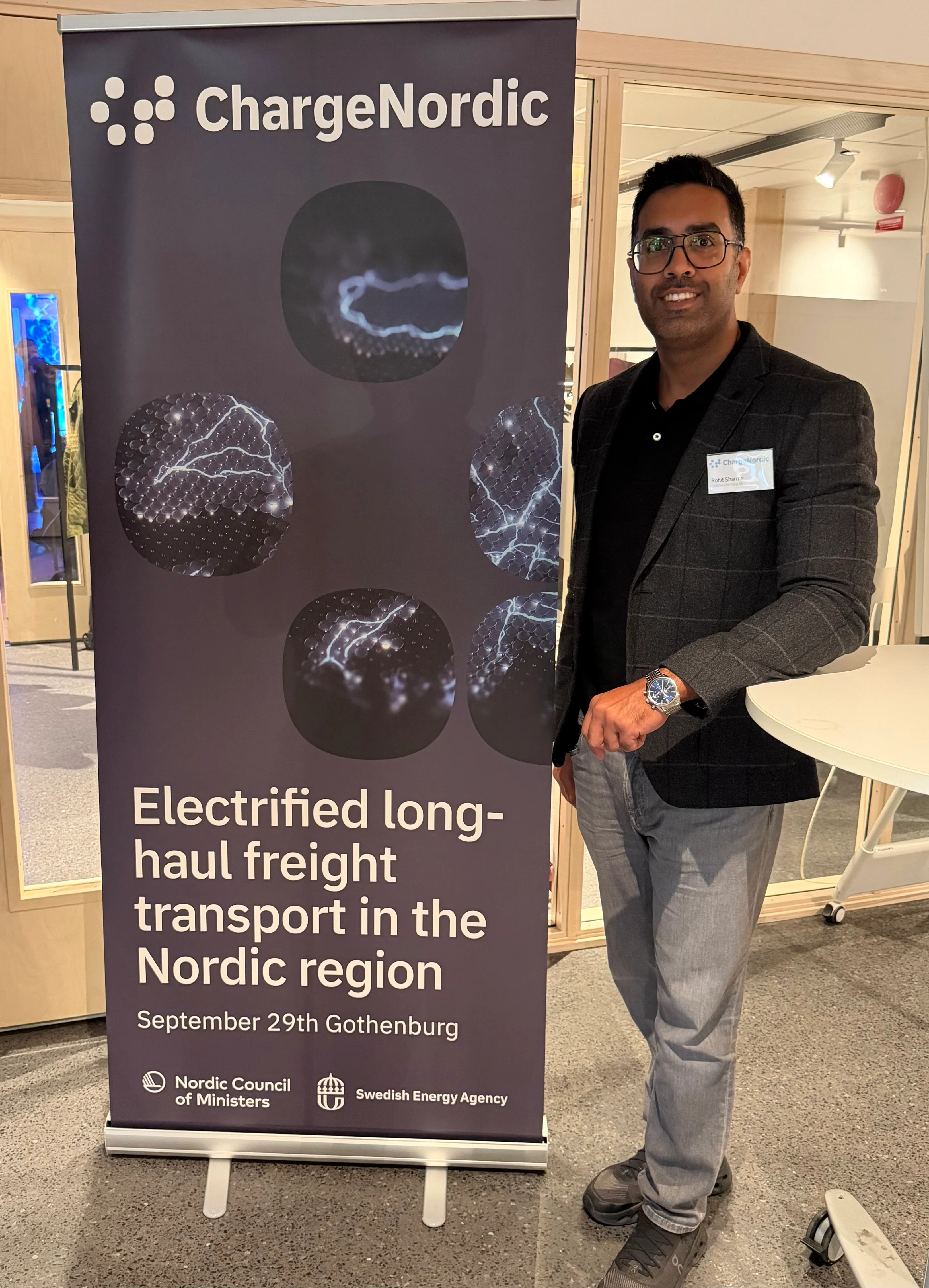 ColliCare Logistics 的 Rohit Sharma 在哥德堡的 ChargeNordic 研讨会上。